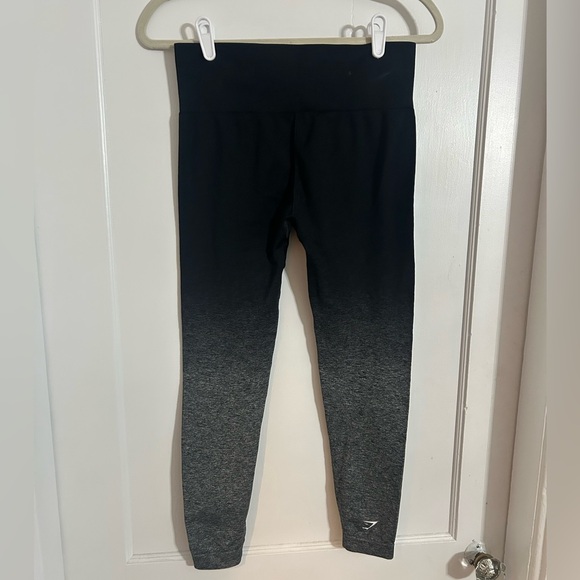 Gymshark Ombre Black and Gray Leggings - Picture 2 of 5